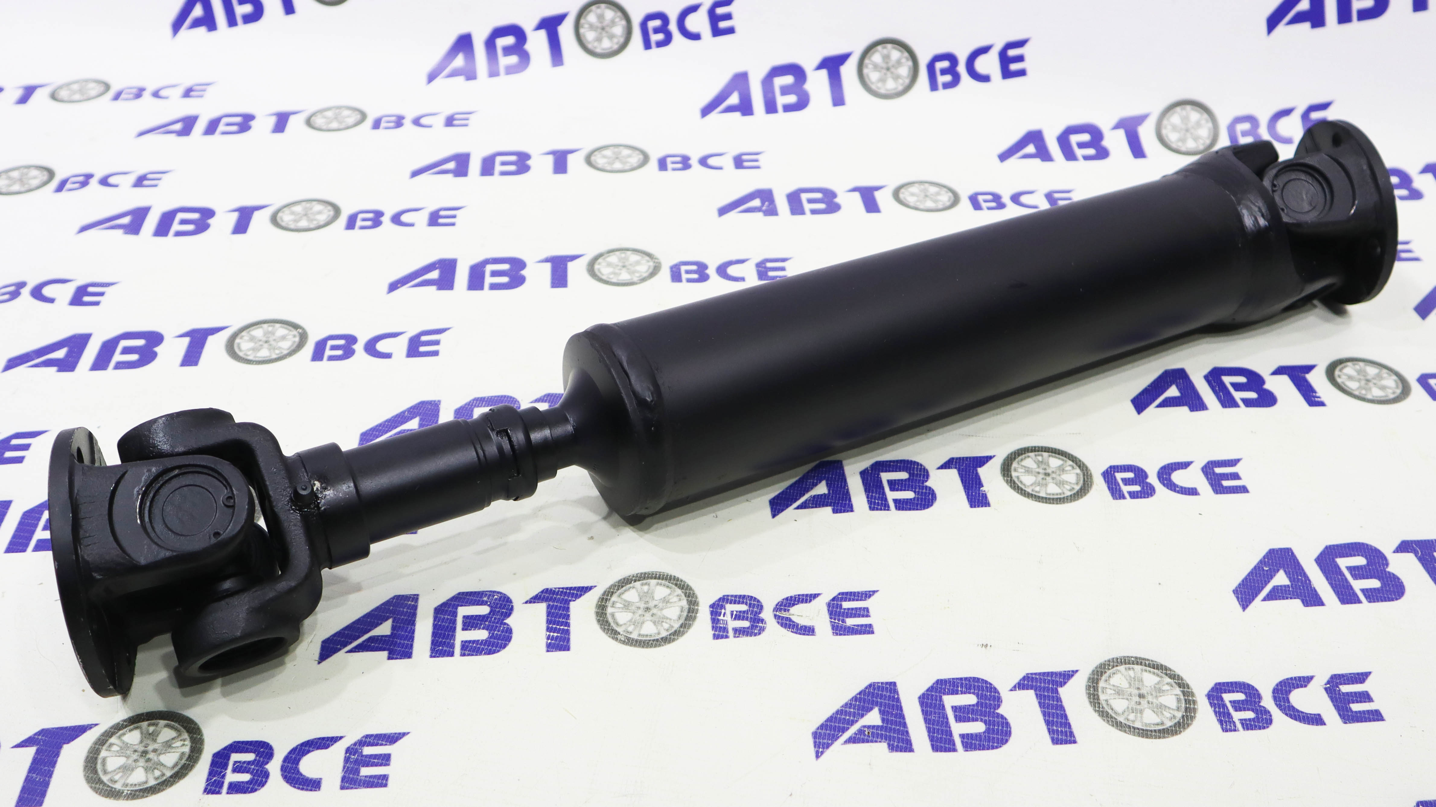 Вал карданный передний (малый) ВАЗ-2121-213-214 на крестовине L=572мм ПРАМО